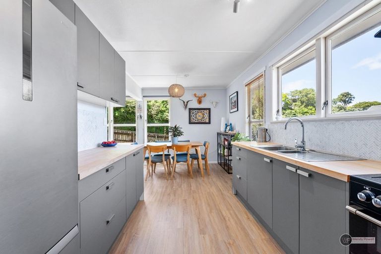 Photo of property in 17 Park Road, Belmont, Lower Hutt, 5010