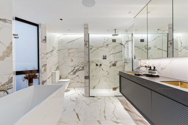 Photo of property in 32 Tuhaere Street, Orakei, Auckland, 1071