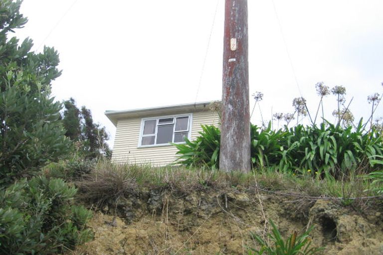 Photo of property in 7 Bell Street, Tawa, Wellington, 5028