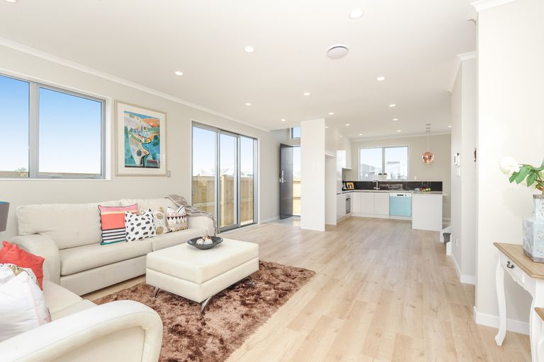 Photo of property in 36 Lockheed Street, Hobsonville, Auckland, 0618