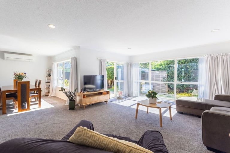 Photo of property in 5 Beachwater Grove, Paraparaumu Beach, Paraparaumu, 5032