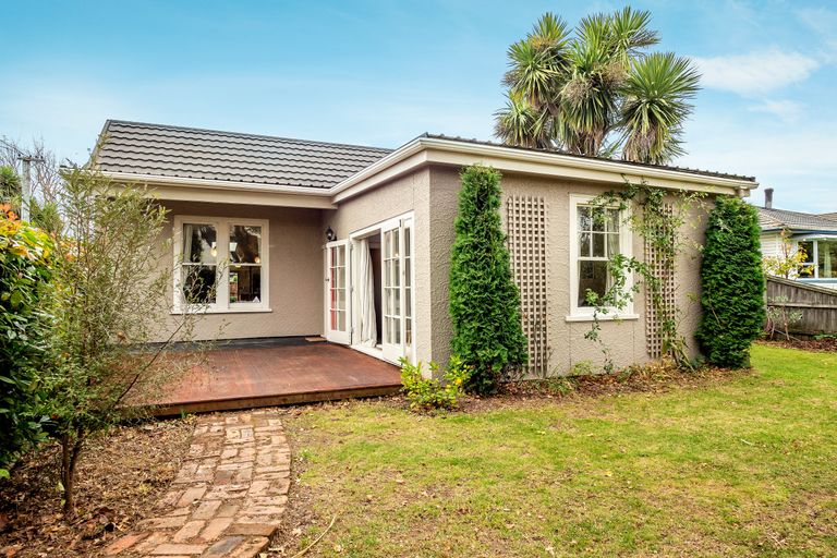 Photo of property in 117 Studholme Street, Somerfield, Christchurch, 8024