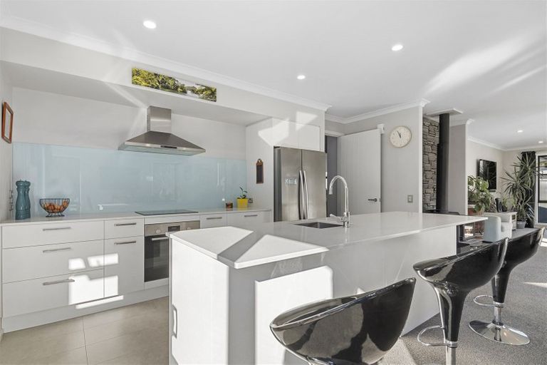 Photo of property in 929 Waiwhero Road, Ngatimoti, Motueka, 7196