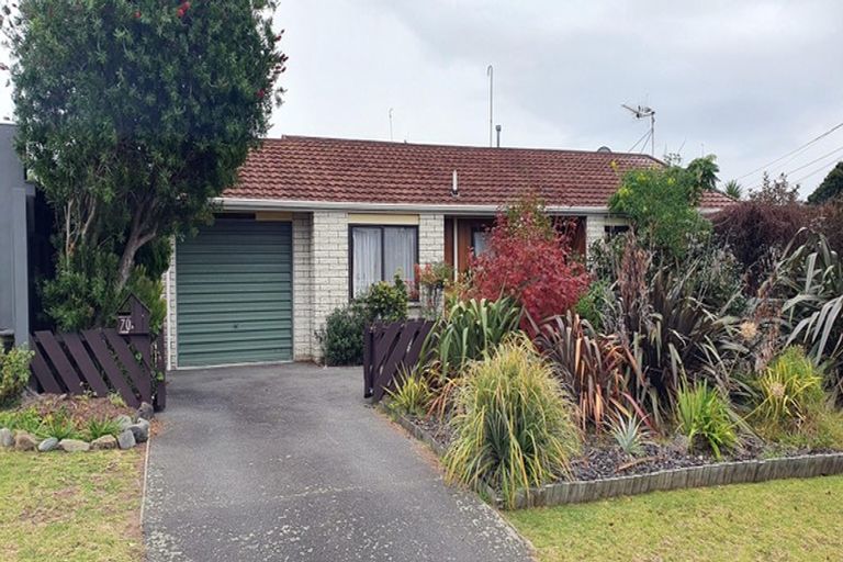 Photo of property in 70a Bluegum Road, Paraparaumu Beach, Paraparaumu, 5032
