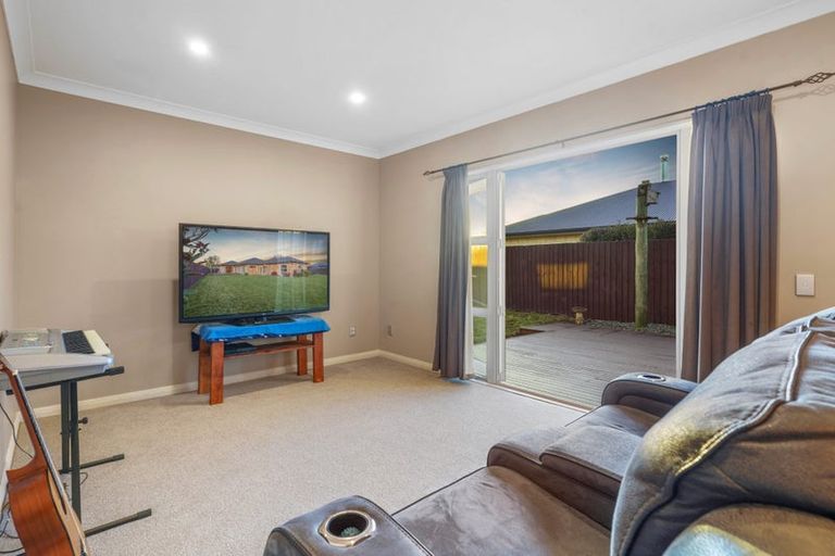 Photo of property in 70 Rowse Street, Rangiora, 7400