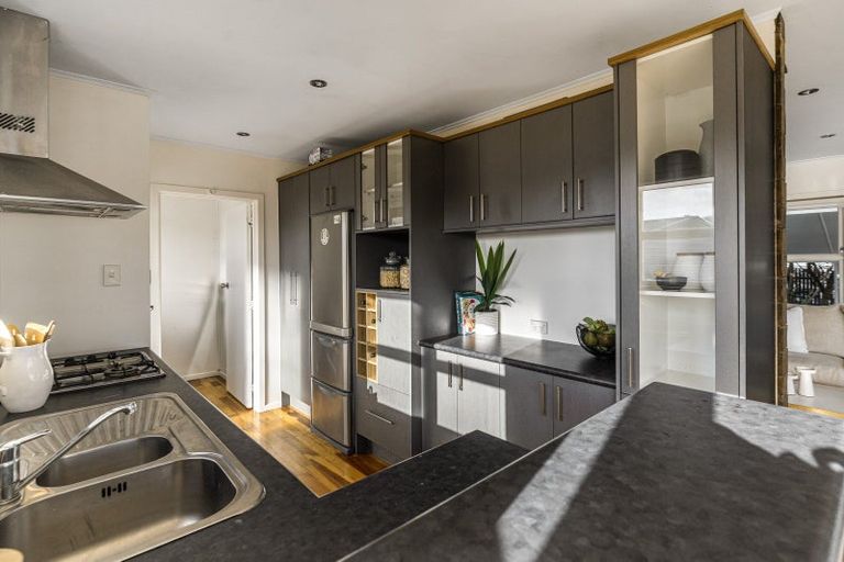 Photo of property in 115 Stanley Road, Glenfield, Auckland, 0629