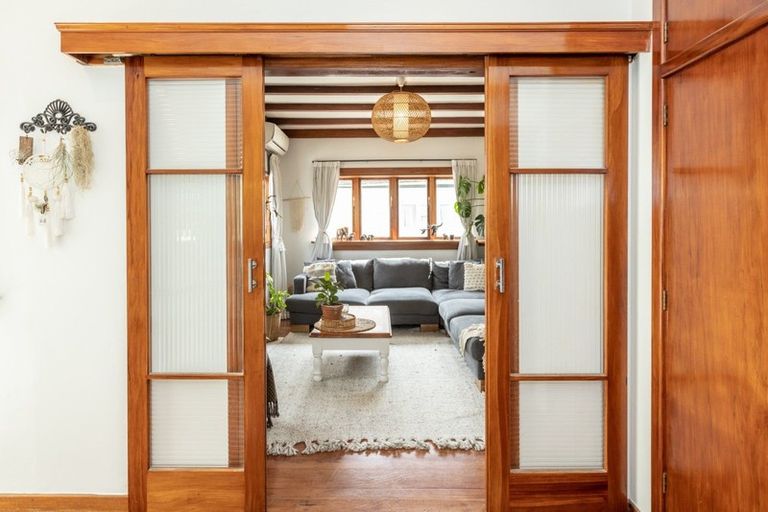 Photo of property in 103 Murdoch Road East, Akina, Hastings, 4122