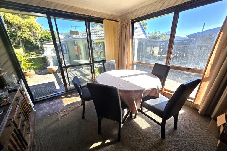 Photo of property in 41 Rhodes Drive, Kelvin Grove, Palmerston North, 4414