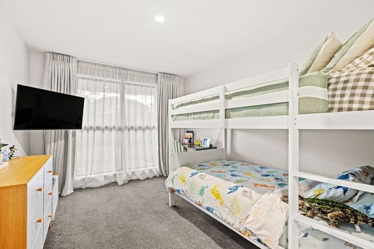 Photo of property in 3 Broadhaven Avenue, Parklands, Christchurch, 8083
