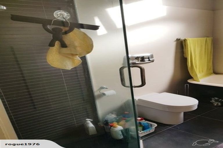 Photo of property in 28 Malvern Road, Morningside, Auckland, 1022