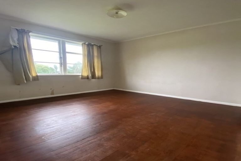 Photo of property in 16 Lincoln Road, Manurewa East, Auckland, 2102