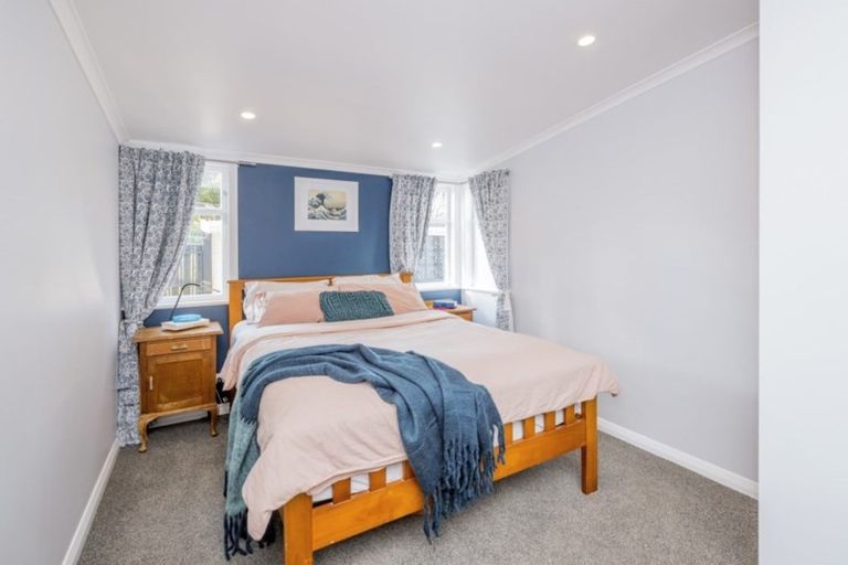 Photo of property in 153 Wellington Road, Paekakariki, 5034