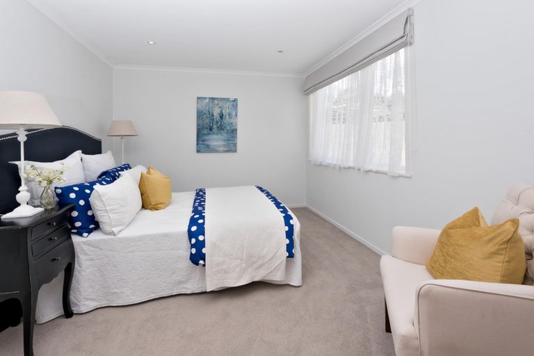 Photo of property in 12 Bacot Place, Howick, Auckland, 2014