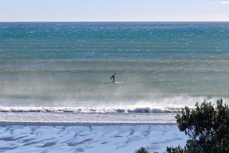Photo of property in 2a Beach Street, Fitzroy, New Plymouth, 4312