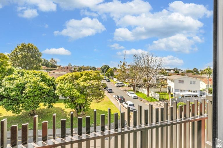 Photo of property in 207/2 Ko Street, Northcote, Auckland, 0627