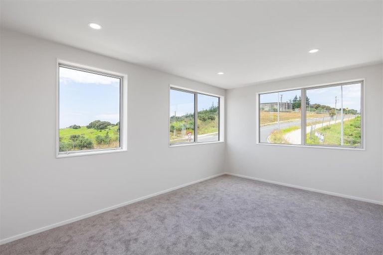 Photo of property in 9 Sunnyheights Road, Orewa, 0931