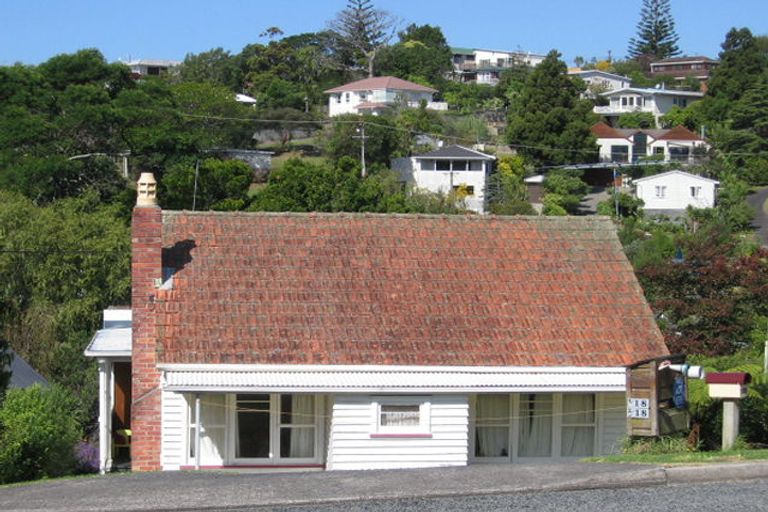 Photo of property in 1/18 Matipo Road, Mairangi Bay, Auckland, 0630
