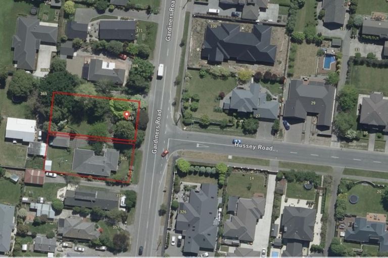 Photo of property in 361 Gardiners Road, Harewood, Christchurch, 8051