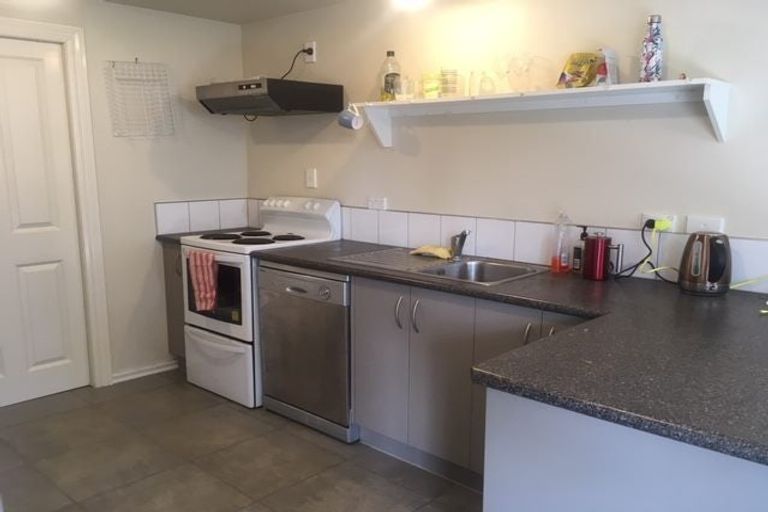 Photo of property in 60 Austin Street, Mount Victoria, Wellington, 6011