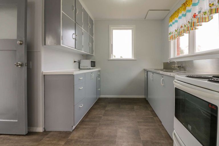 Photo of property in 8 Drake Street, Awapuni, Palmerston North, 4412