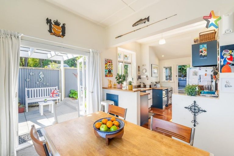 Photo of property in 409 Marine Drive, Mahina Bay, Lower Hutt, 5013