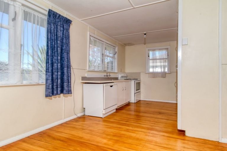 Photo of property in 74 Lipscombe Crescent, Havelock North, 4130