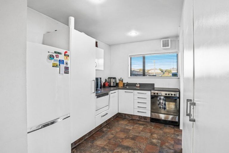 Photo of property in 4/185 Hastings Street East, Waltham, Christchurch, 8023