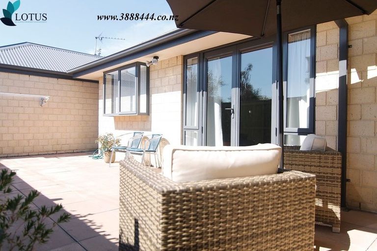 Photo of property in 26b Sawyers Arms Road, Northcote, Christchurch, 8052