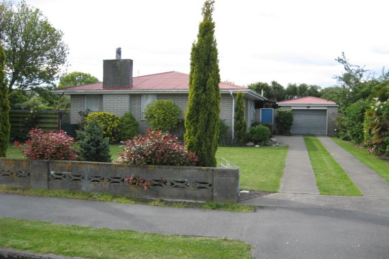 Photo of property in 1 Pound Street, Amberley, 7410