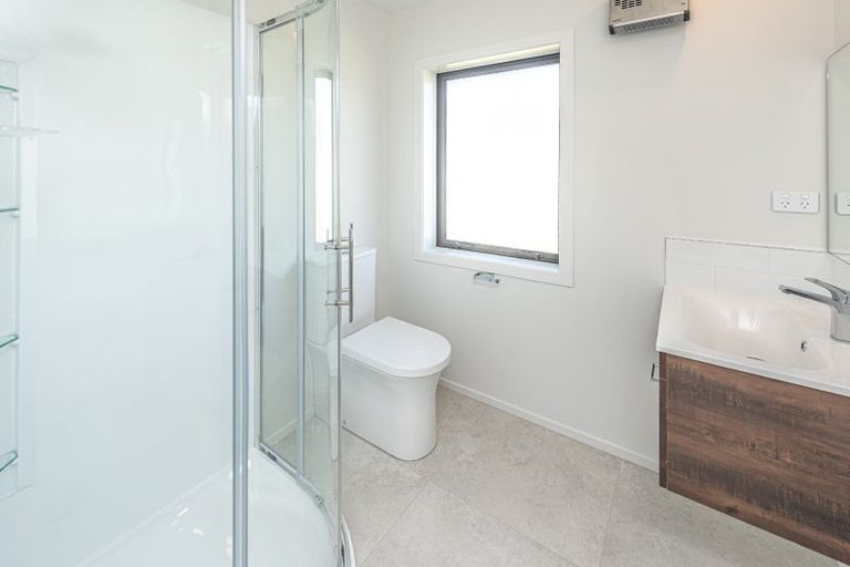 Photo of property in 6a Cross Street, Castlecliff, Whanganui, 4501