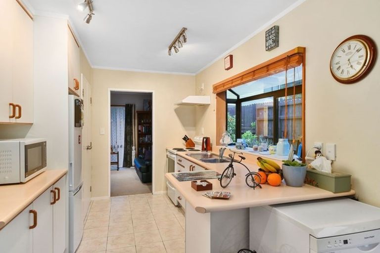 Photo of property in 7a Ramonda Close, Bayview, Auckland, 0629