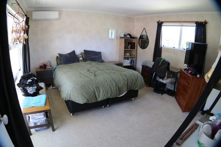 Photo of property in 65 Riverside Drive, Waiwhetu, Lower Hutt, 5010