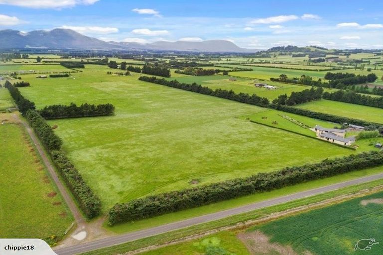 Photo of property in 102 Glews Road, Cust, Rangiora, 7471