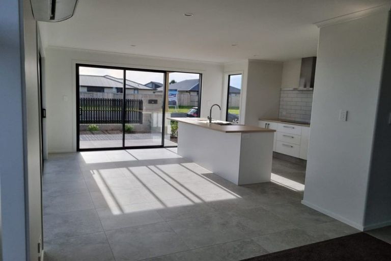 Photo of property in 27 Rehua Way, Papamoa, 3118