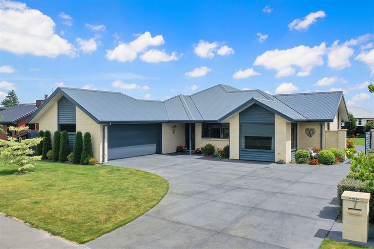Photo of property in 7 Whiteoak Grove, Tinwald, Ashburton, 7700