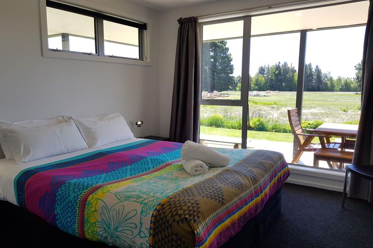 Photo of property in 4 Dwyer Place, Lake Tekapo, 7999