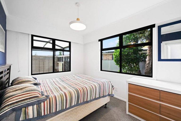Photo of property in 42 English Street, St Andrews, Hamilton, 3200
