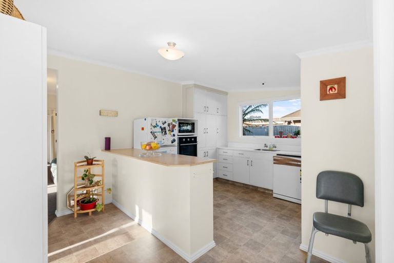 Photo of property in 2/48 Awatea Road, Hornby, Christchurch, 8042