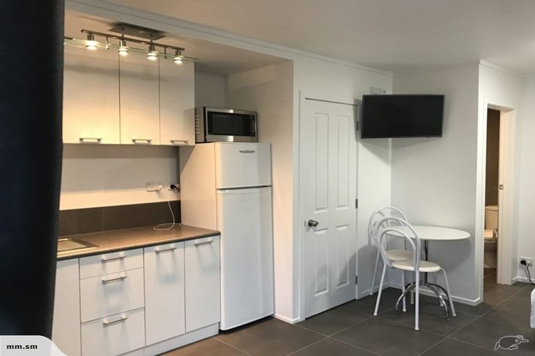 Photo of property in 1/40 Kestrel Heights, Arkles Bay, Whangaparaoa, 0932