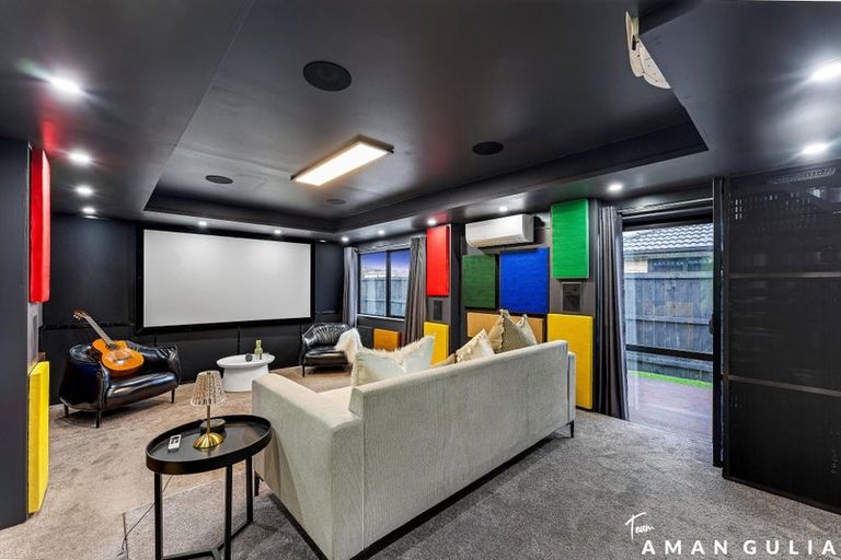 Photo of property in 7 Kahika Grove, Huapai, Kumeu, 0810