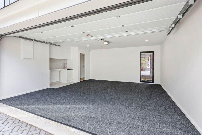 Photo of property in 40a Powrie Street, Glenfield, Auckland, 0629