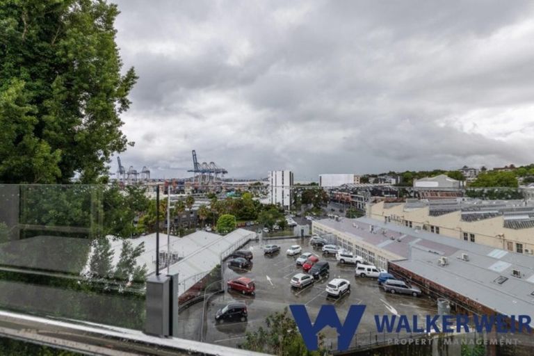 Photo of property in 30 York Street, Russell, 0202