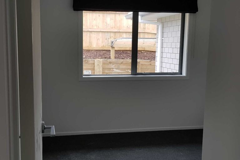 Photo of property in 1 Antrim Glade, Welcome Bay, Tauranga, 3175