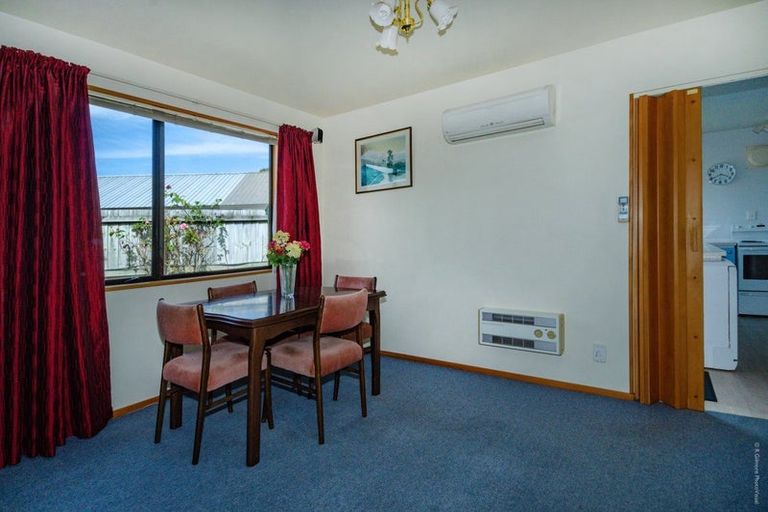 Photo of property in 2/25 Aberfoyle Place, Parklands, Christchurch, 8083