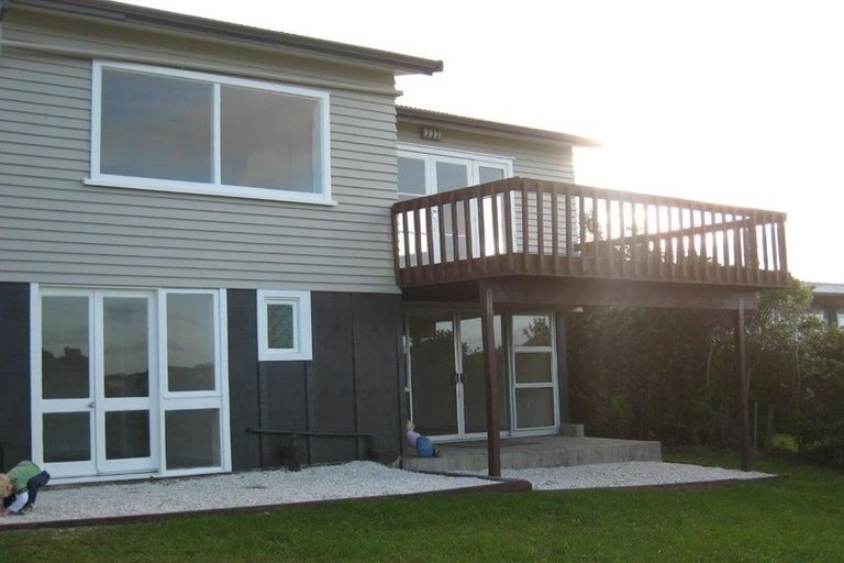 Photo of property in 81 Tiri Road, Tindalls Beach, Whangaparaoa, 0930