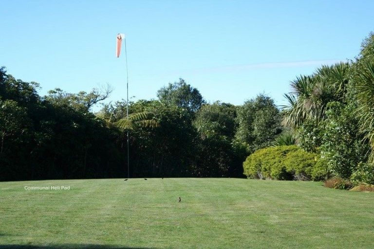 Photo of property in 33 Whakamoenga Point, Acacia Bay, Taupo, 3385