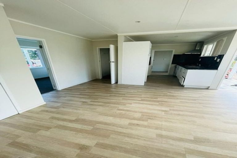 Photo of property in 625 Massey Road, Mangere, Auckland, 2022