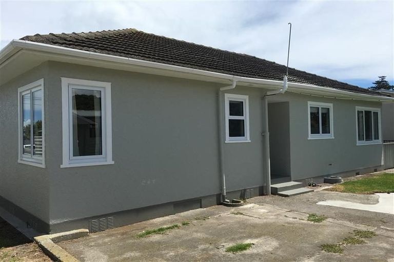 Photo of property in 36 Cornfoot Street, Castlecliff, Whanganui, 4501