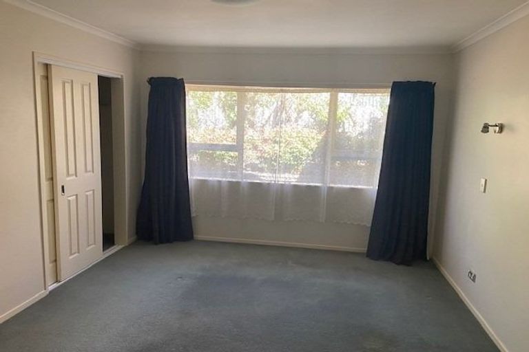 Photo of property in 56a Vodanovich Road, Te Atatu South, Auckland, 0610
