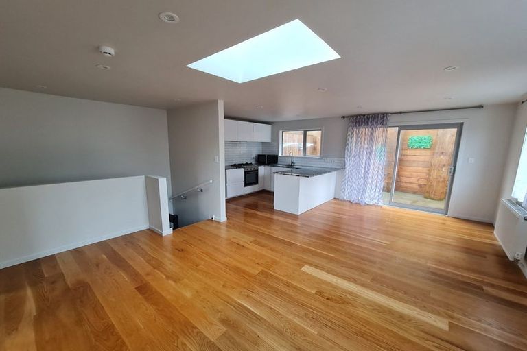 Photo of property in 18a Rarangi Way, Owhiro Bay, Wellington, 6023